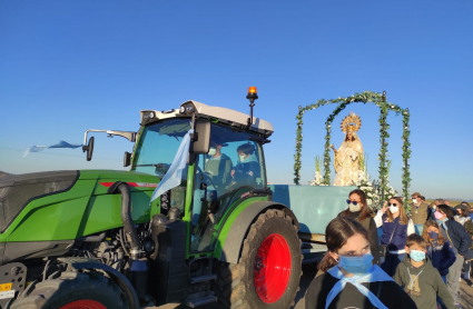 La Virgen de la Aurora, en su peregrinación desde la ermita hasta Villanueva de la Serena