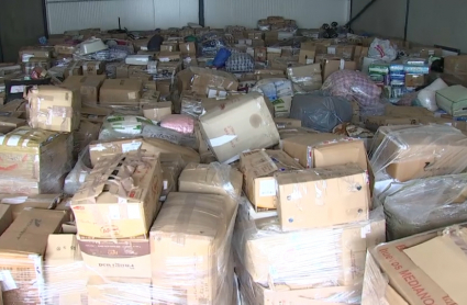 Ayuda humanitaria acumulada en la Cooperativa 'Nuestra Señora de Perales'