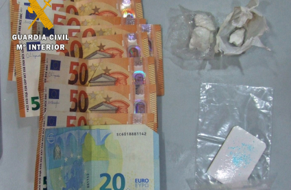 Droga y dinero intervenido en operación de la Guardia Civil