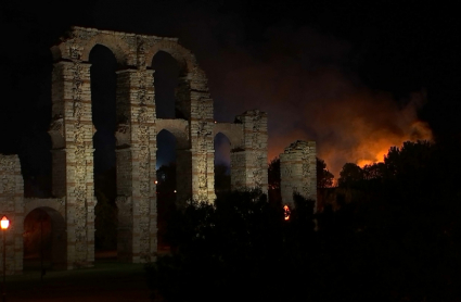 Incendio junto al acueducto