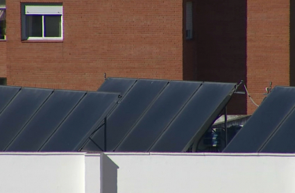 Placas solares en edificio