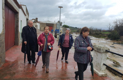 Celso Morga en La Roca de la Sierra tras las inundaciones