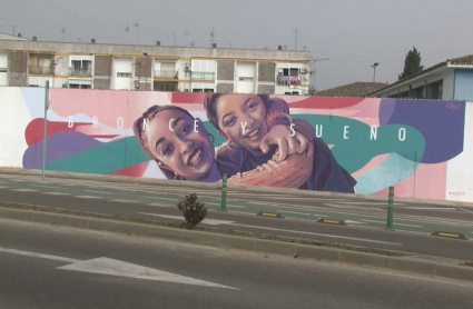 Mural 'Bronce y Sueño' realizado por el artista Sojo