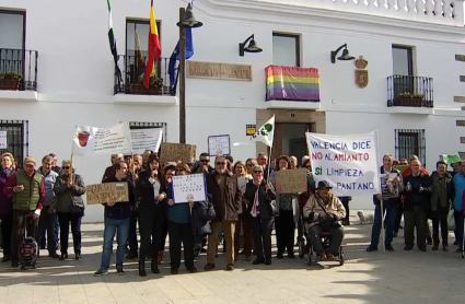 Protesta en Valencia del Ventoso