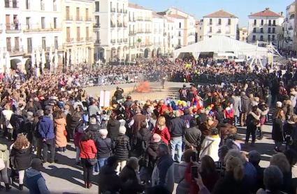 Fiesta de las lavanderas y quema del pelele en Cáceres