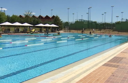 Piscina del centro deportivo 'Enjoy' en el día de su apertura