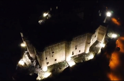 Nueva iluminación en el castillo de Belvís de Monroy